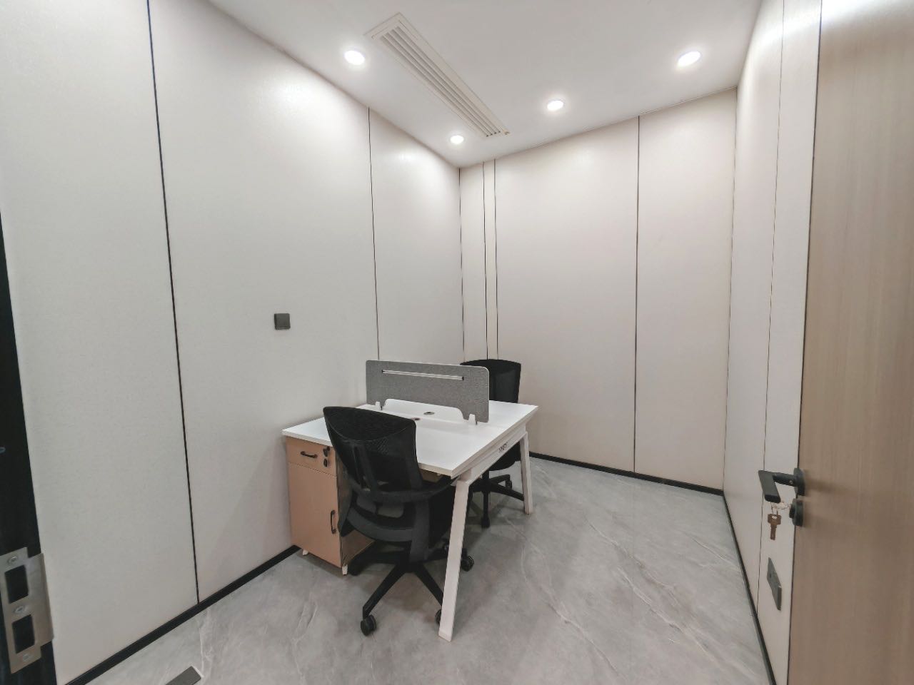 环球金融中心1317号198平