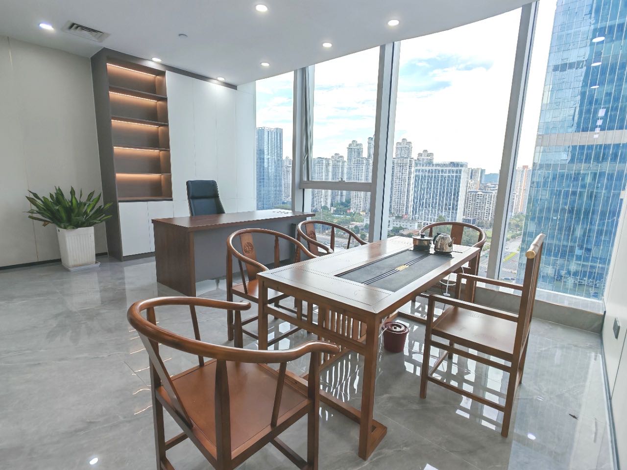 环球金融中心1317号198平