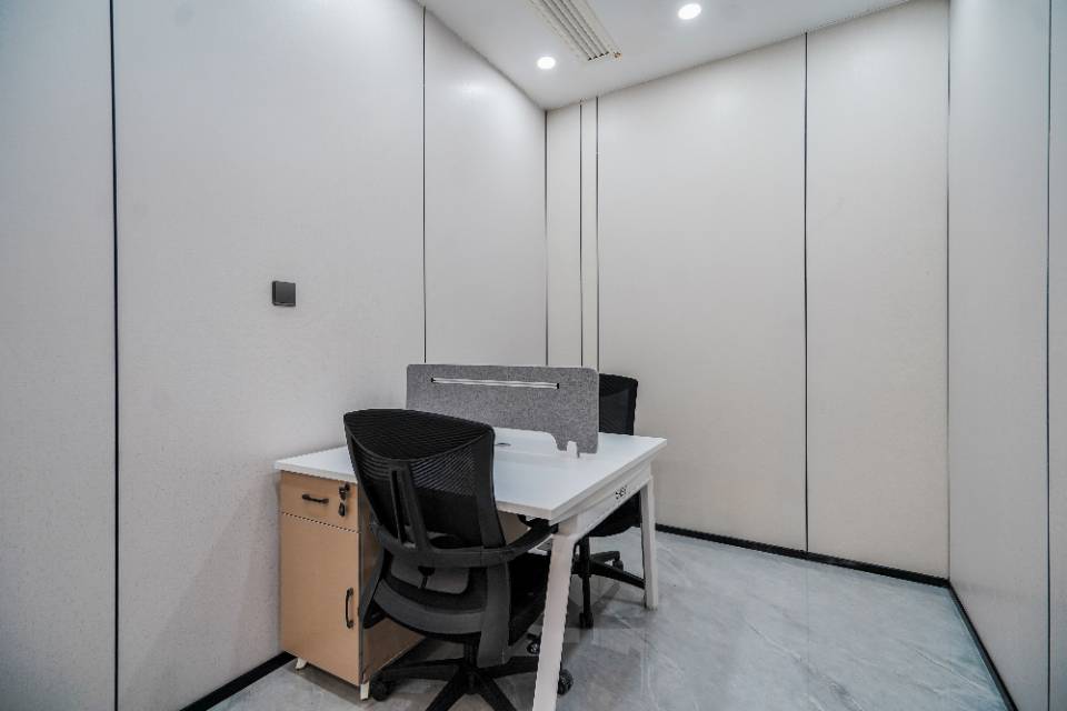 南宁环球金融中心T2栋1317号房185平