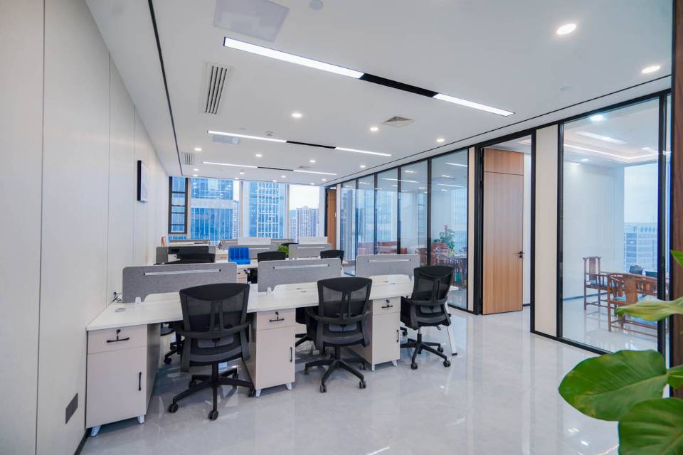 南宁环球金融中心T2栋-1402号房238平