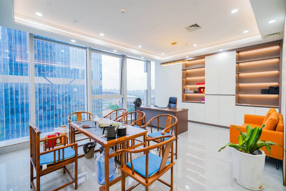 南宁环球金融中心T2栋-1402号房238平