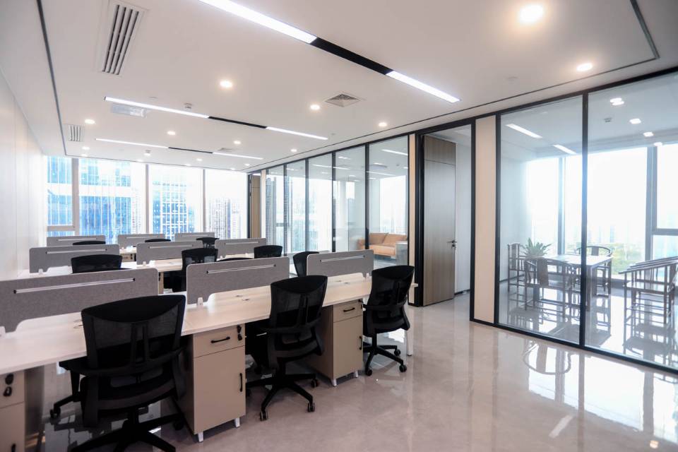 南宁环球金融中心T2栋-1402号房238平