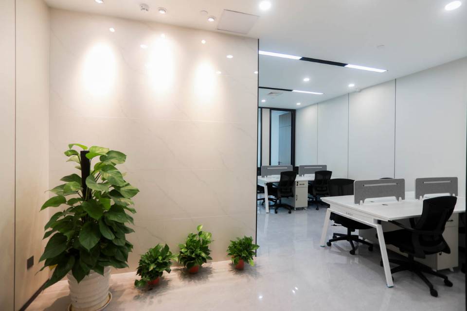 环球金融中心T2栋1408号 128平2+8工位