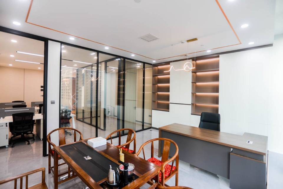 环球金融中心T2栋1408号 128平2+8工位