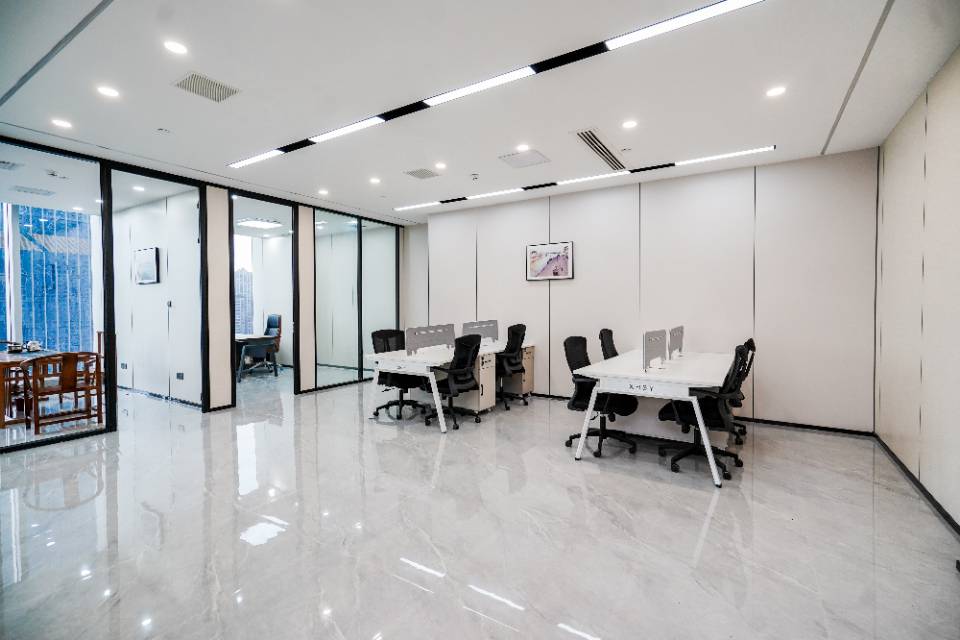 南宁环球金融中心T2栋1317号房185平