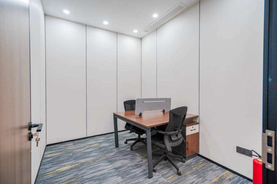 南宁环球金融中心T2栋1308号房 208平