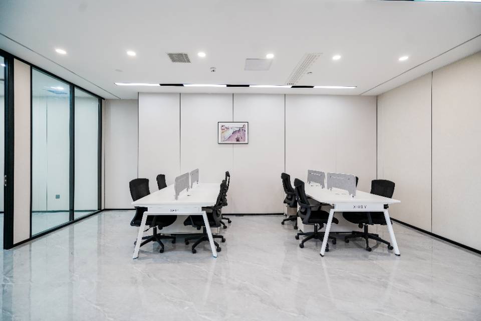 南宁环球金融中心T2栋1317号房185平