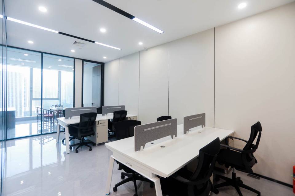 环球金融中心T2栋1408号 128平2+8工位