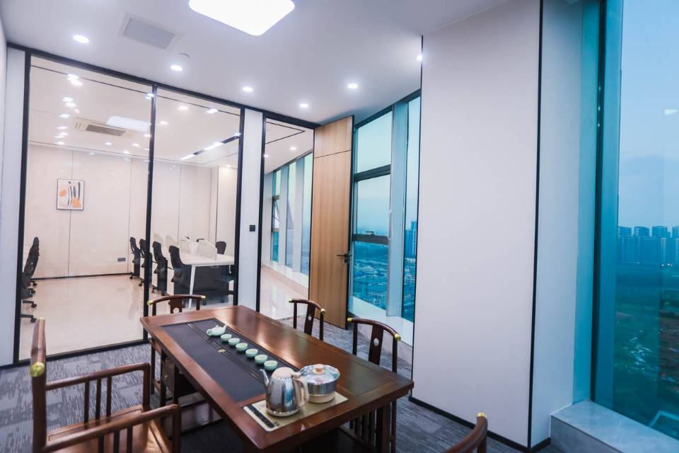 阳光金融大厦2210号218平