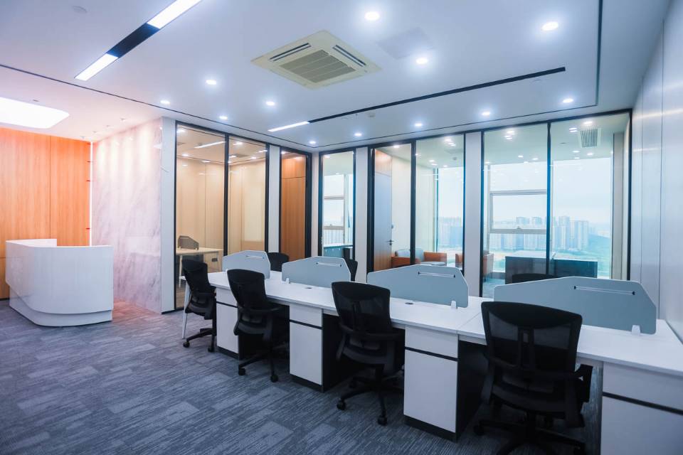 阳光金融大厦2310号185平