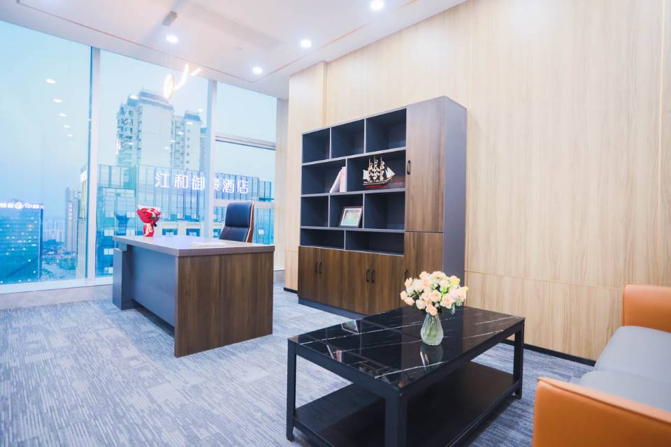 阳光金融大厦2210号218平