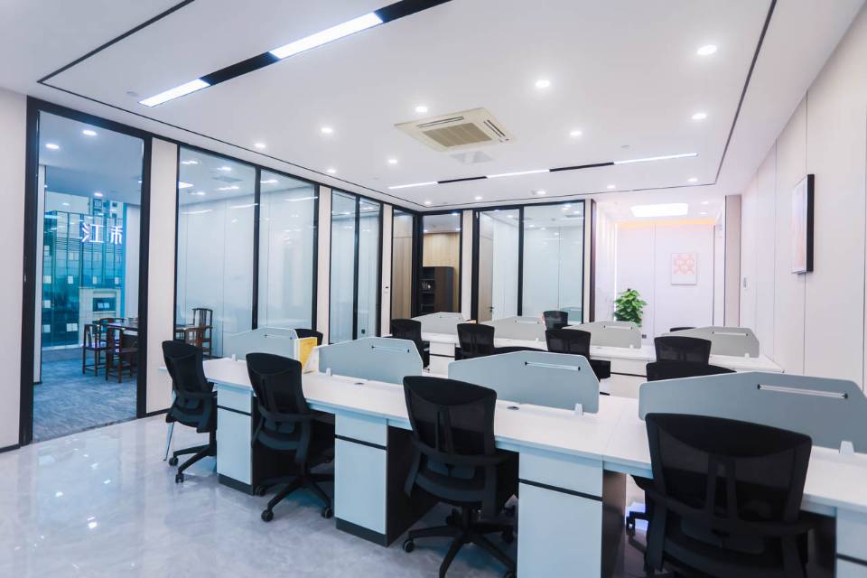 阳光金融大厦2210号218平