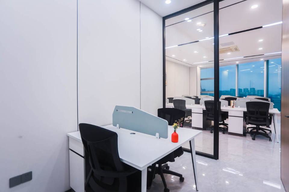 阳光金融大厦2210号218平