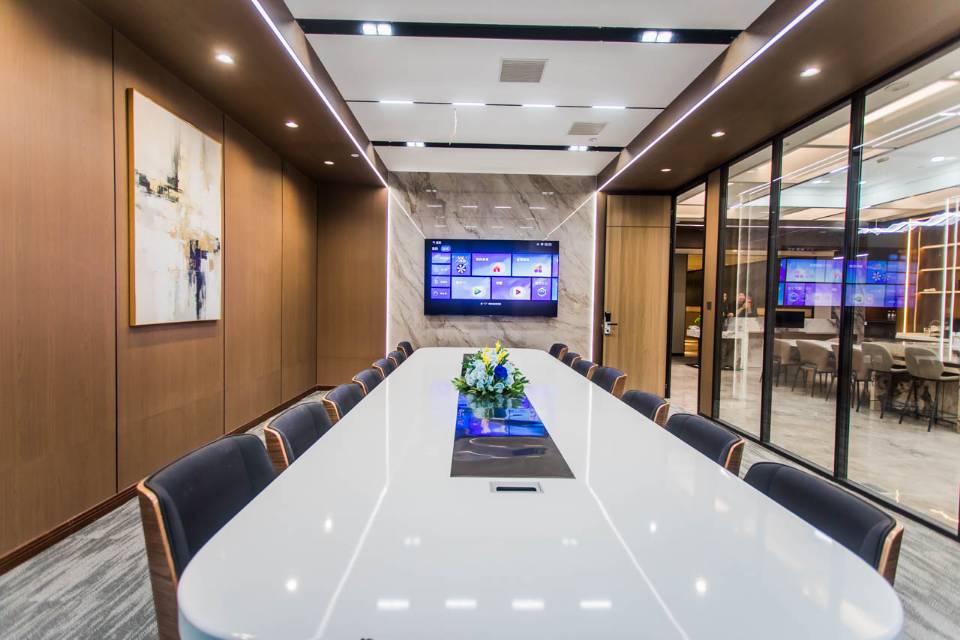 五洲交通大厦2102号  226.18平