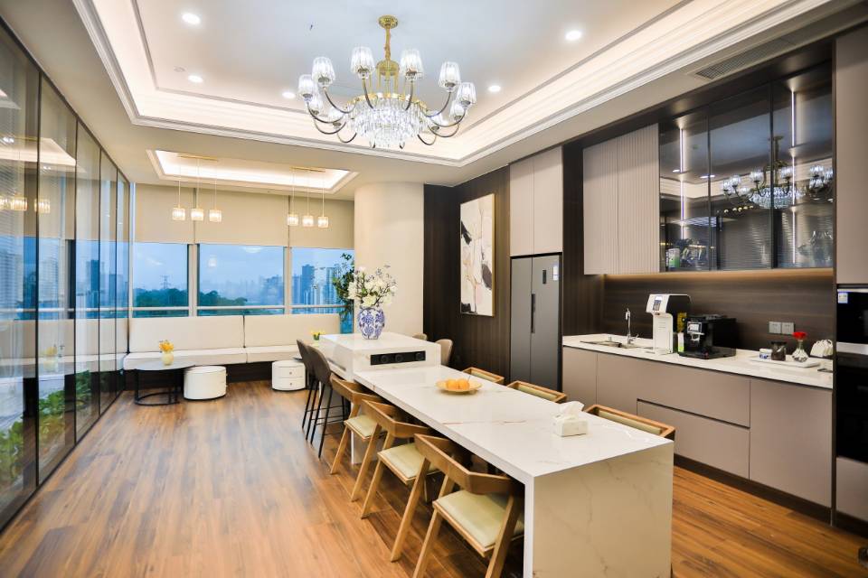 龙光国际A座1412室