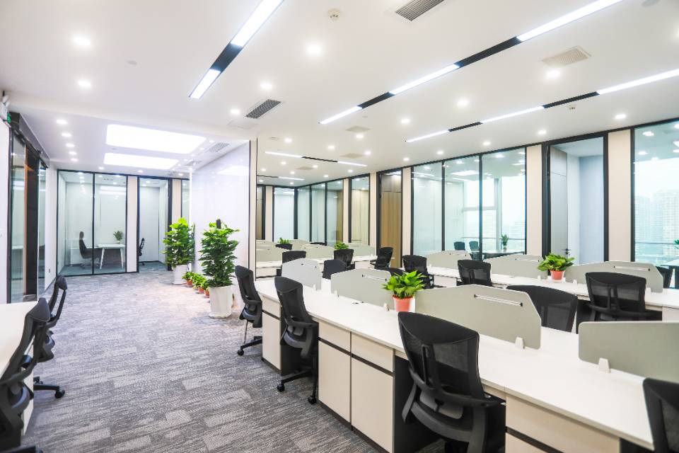 龙光国际A座812室