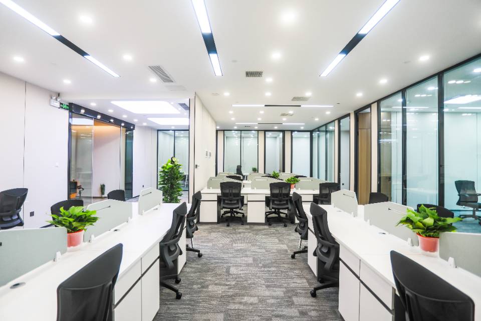 龙光国际A座812室