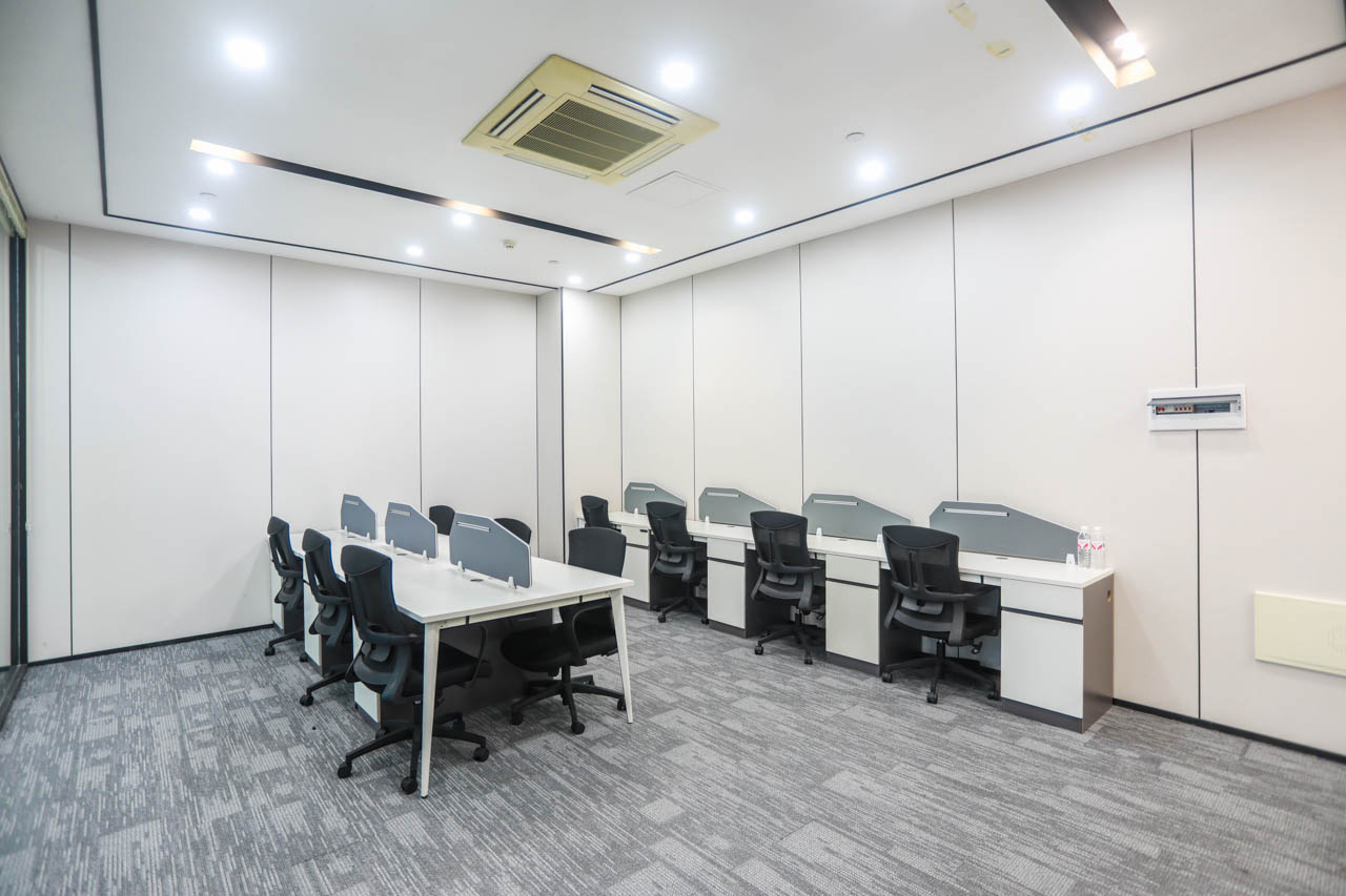 【测试】凤岭北甲级写字楼 阳光金融大厦150平 带全套家具 24小时空调