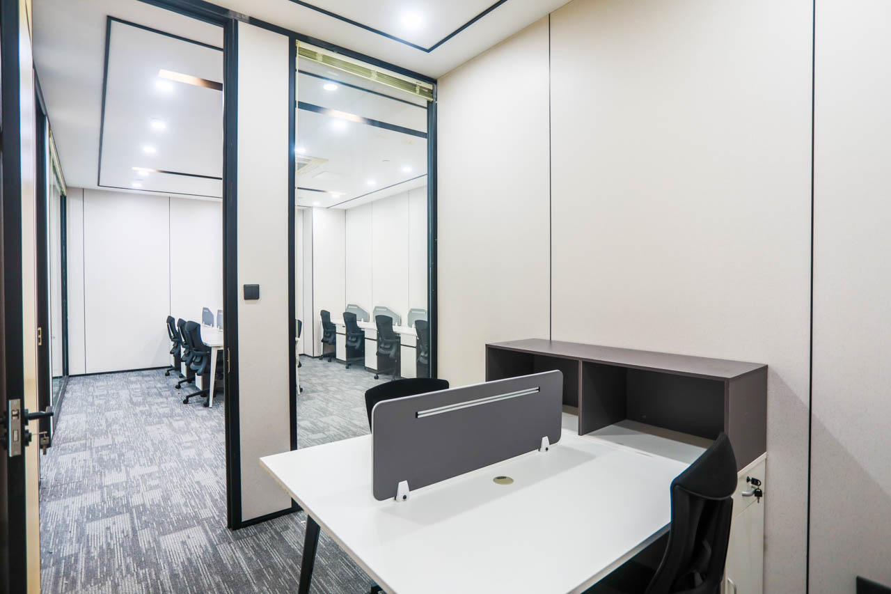 【测试】凤岭北甲级写字楼 阳光金融大厦150平 带全套家具 24小时空调