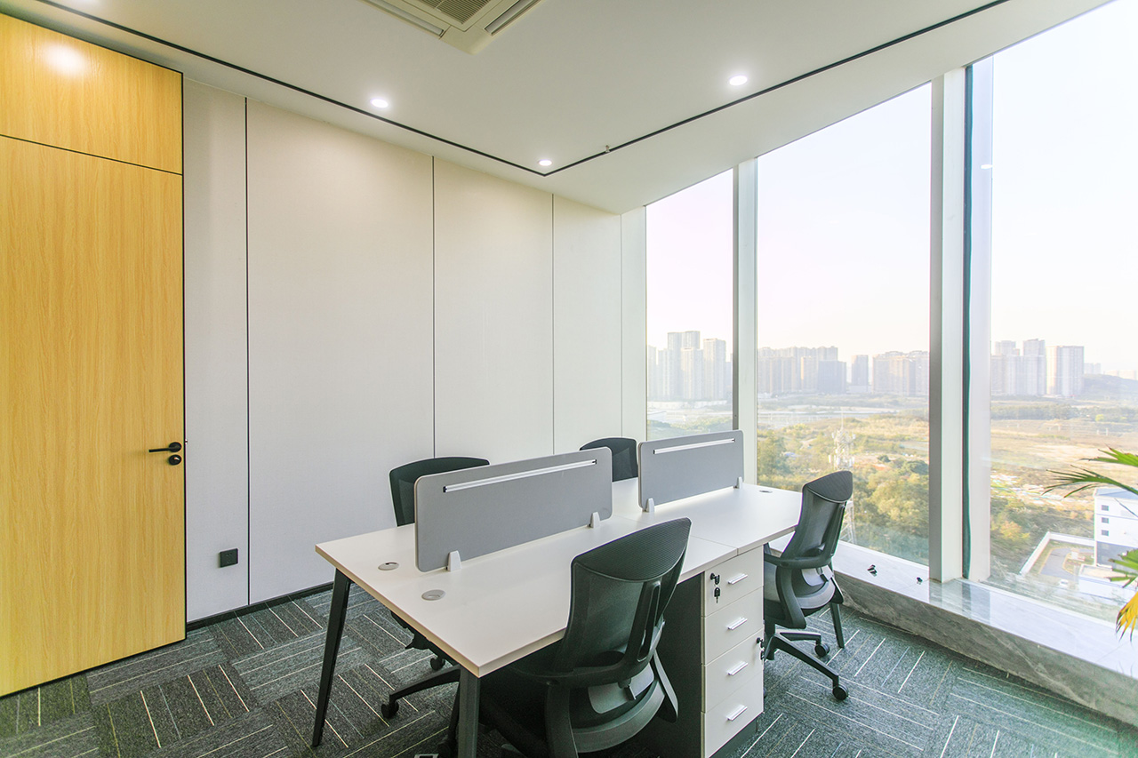 阳光金融大厦4人工位间