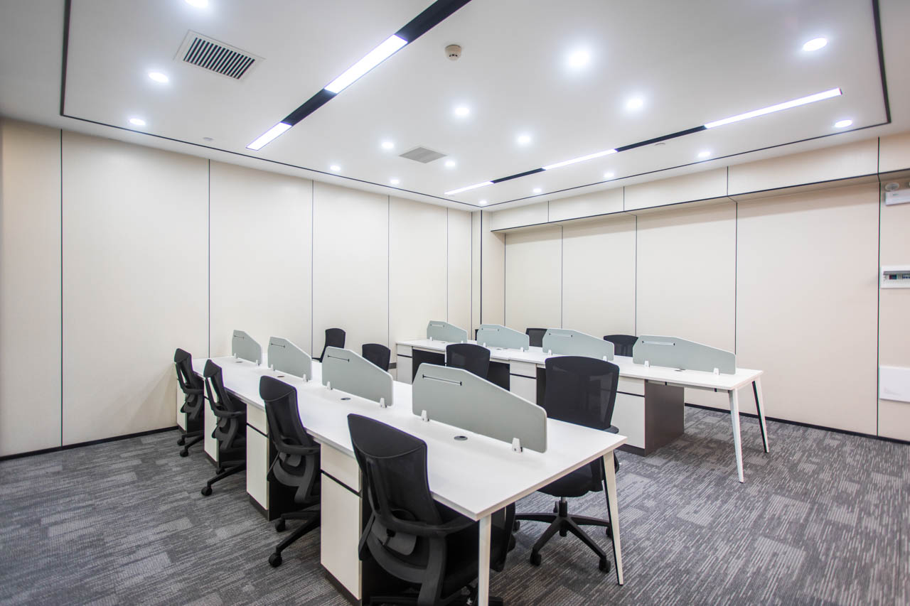 阳光金融大厦大厅单人工位