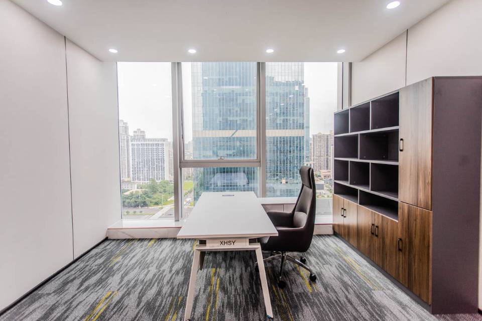 环球金融中心188平3+16工位