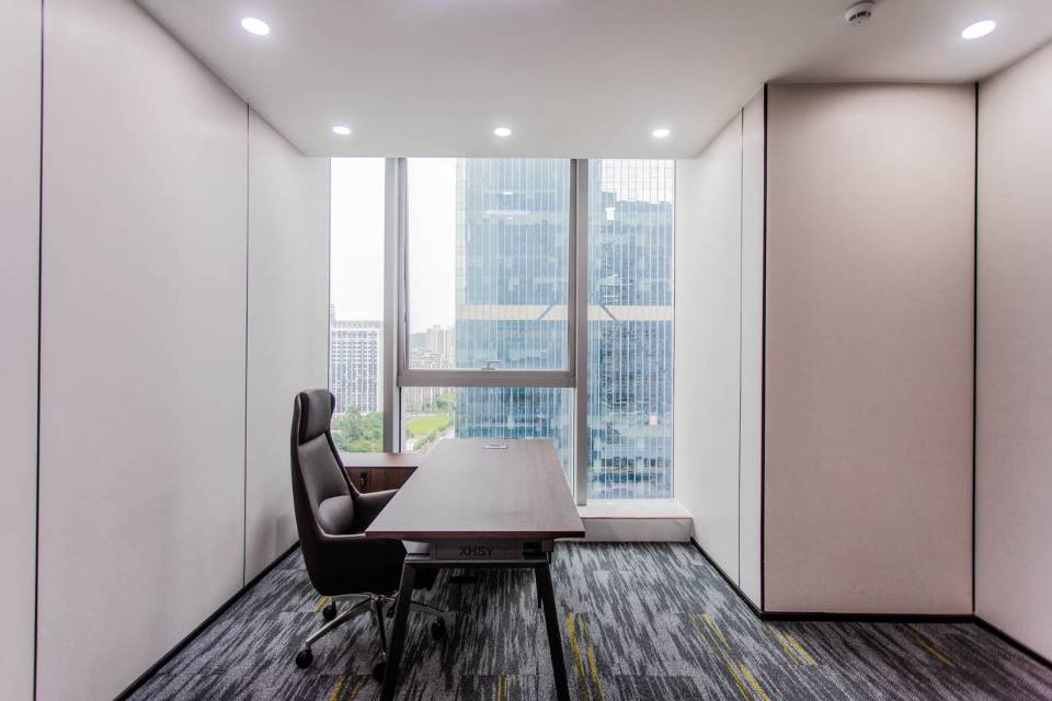 环球金融中心188平3+16工位