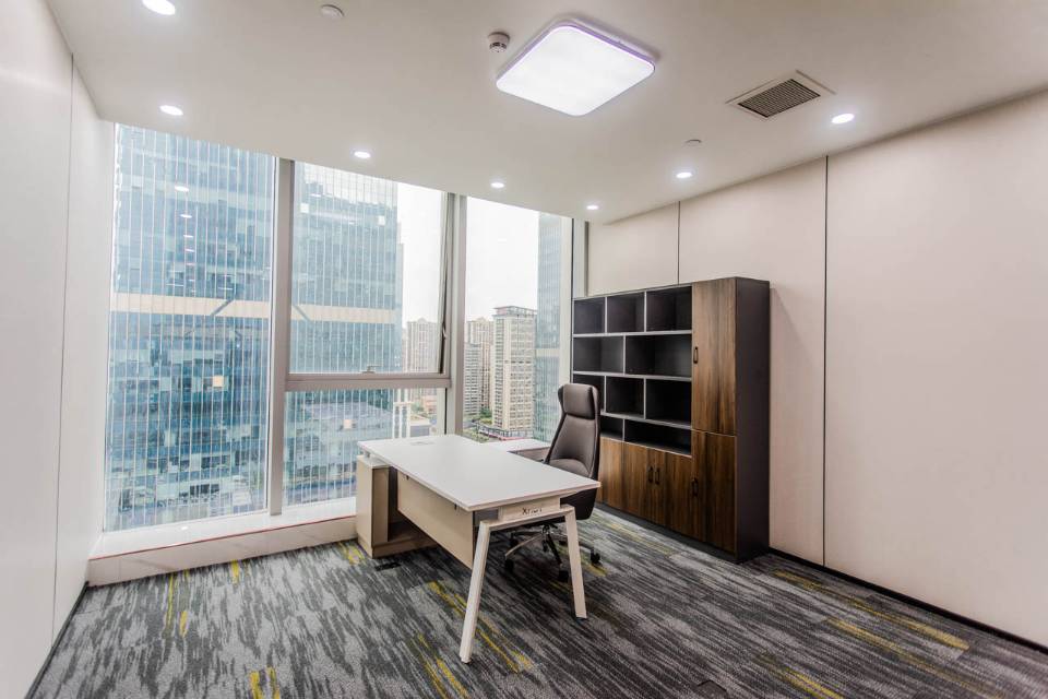 环球金融中心188平3+16工位