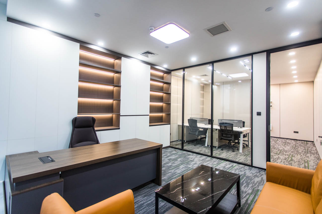 南宁环球金融中心99平1+8工位