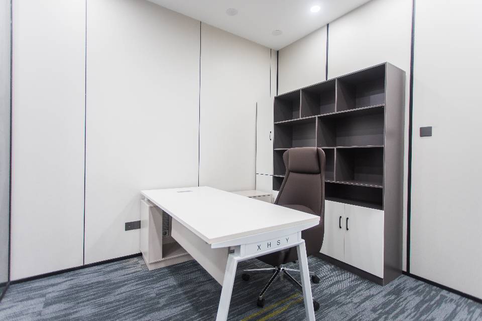 正电梯口 超大气户型 视野开阔看湖景