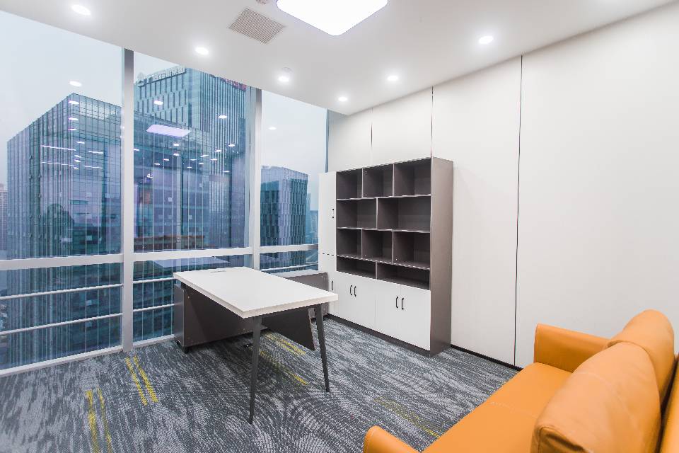 正电梯口 超大气户型 视野开阔看湖景