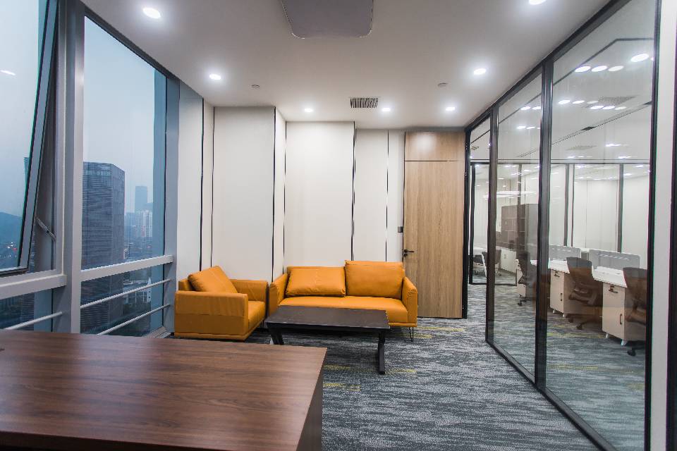 正电梯口 超大气户型 视野开阔看湖景