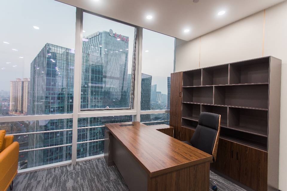 正电梯口 超大气户型 视野开阔看湖景