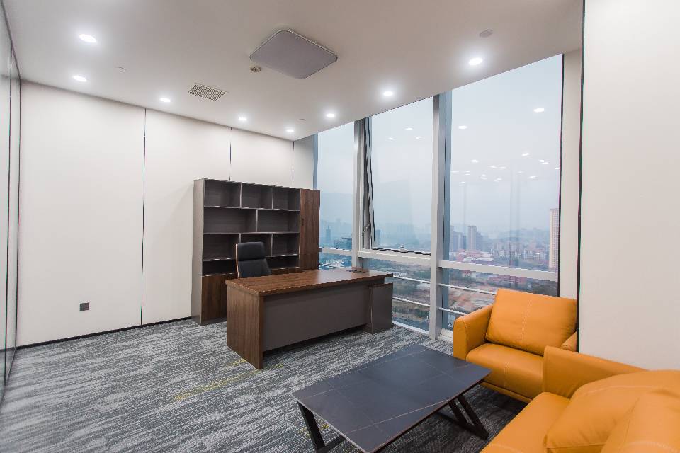 正电梯口 超大气户型 视野开阔看湖景