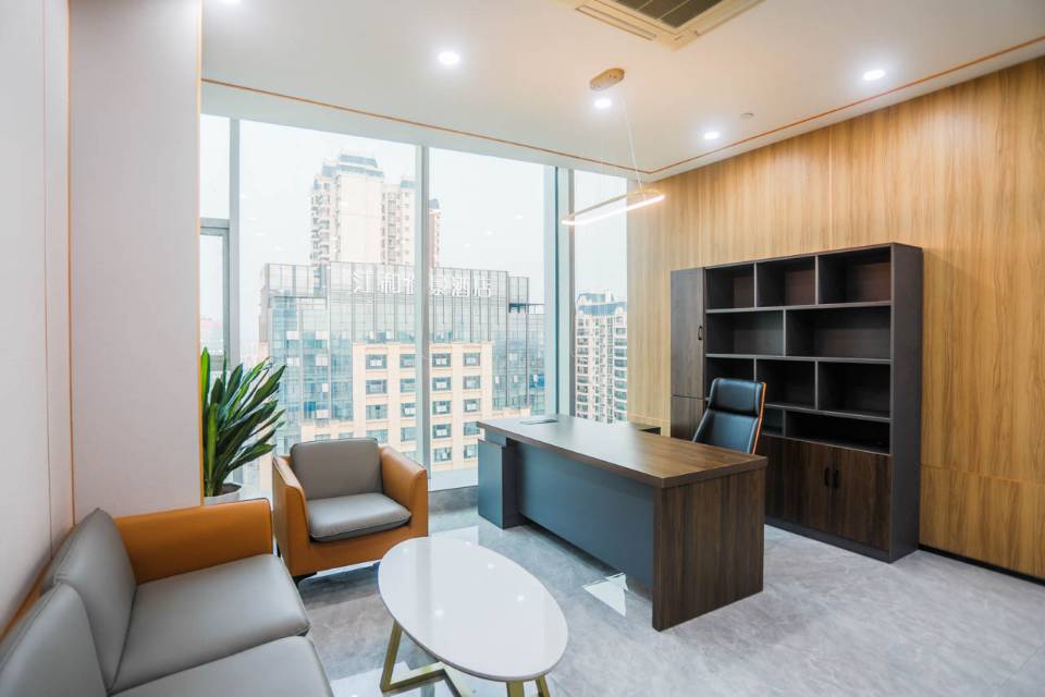 阳光金融大厦2211号108平