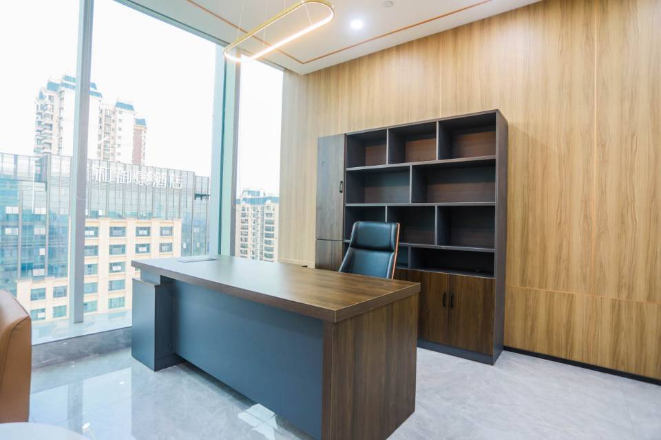 阳光金融大厦2211号108平