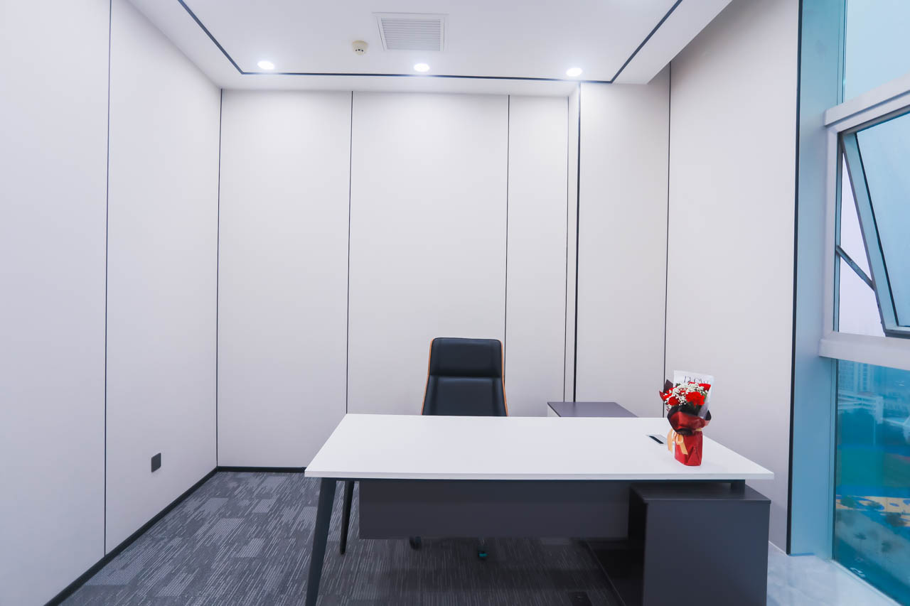 阳光金融大厦2201号 148平