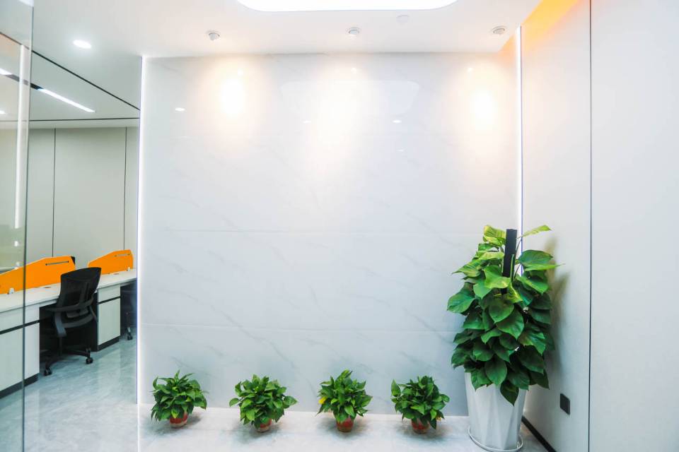 阳光金融大厦2211号108平