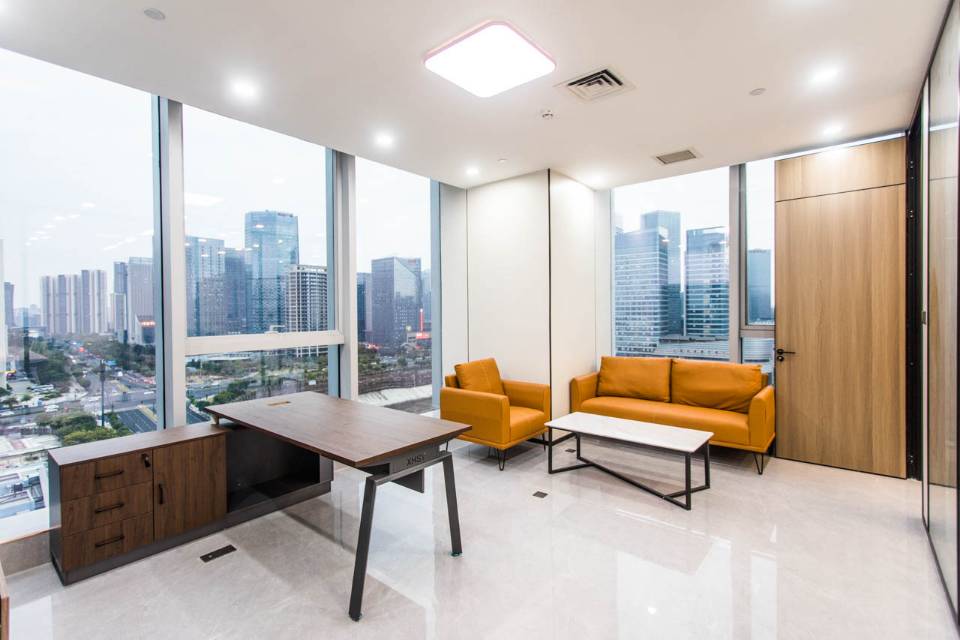 环球金融中心239平3+24工位，双面采光