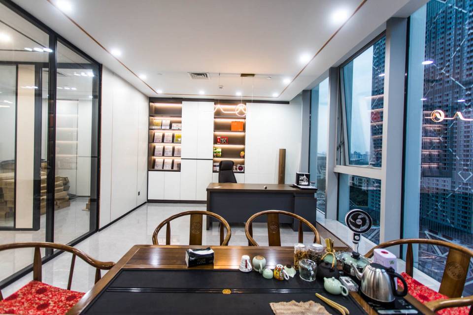 环球金融中心239平3+24工位，双面采光