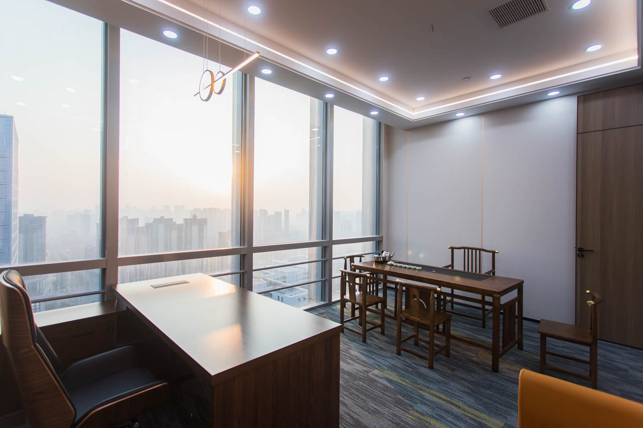 五洲交通大厦128平