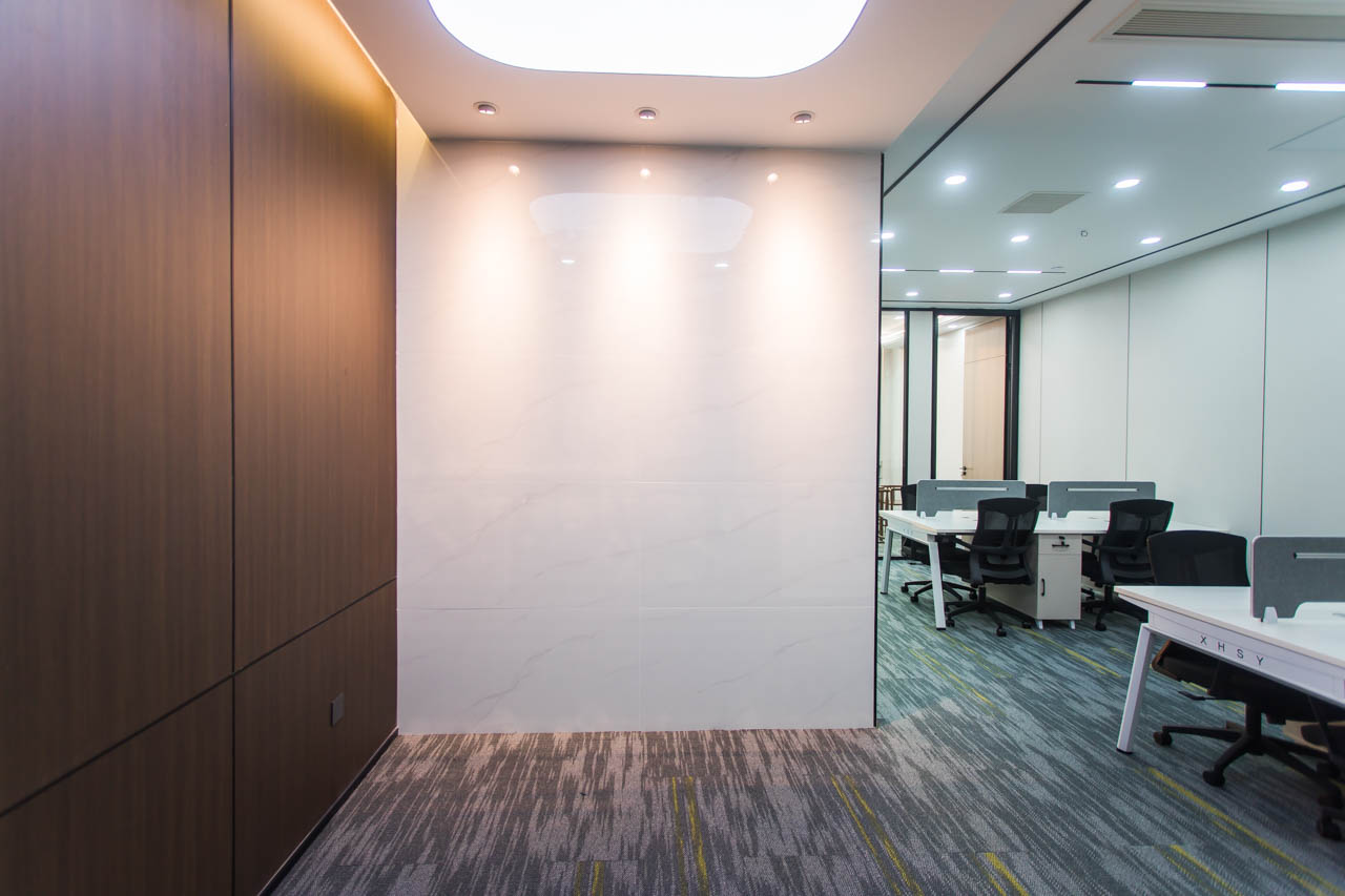 五洲交通大厦128平