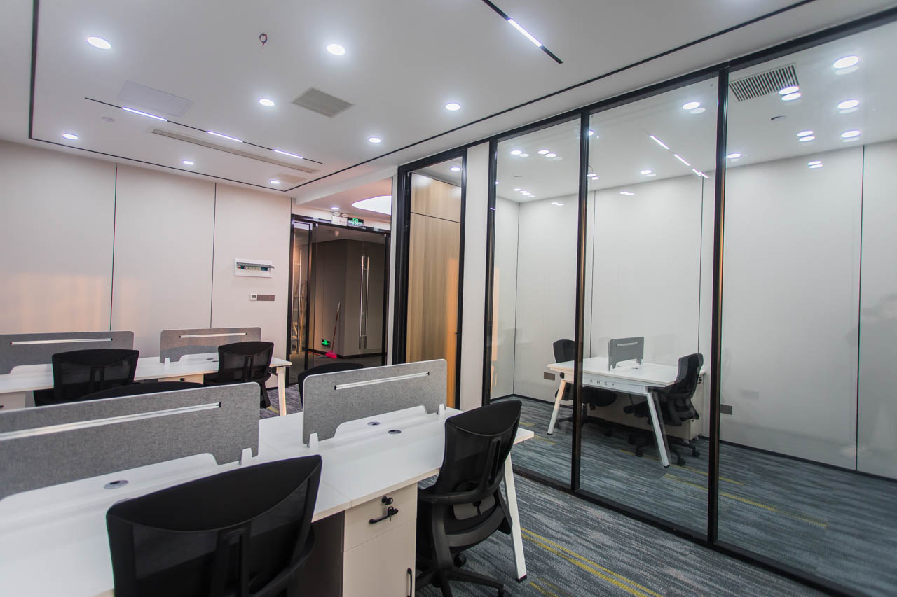 五洲交通大厦128平