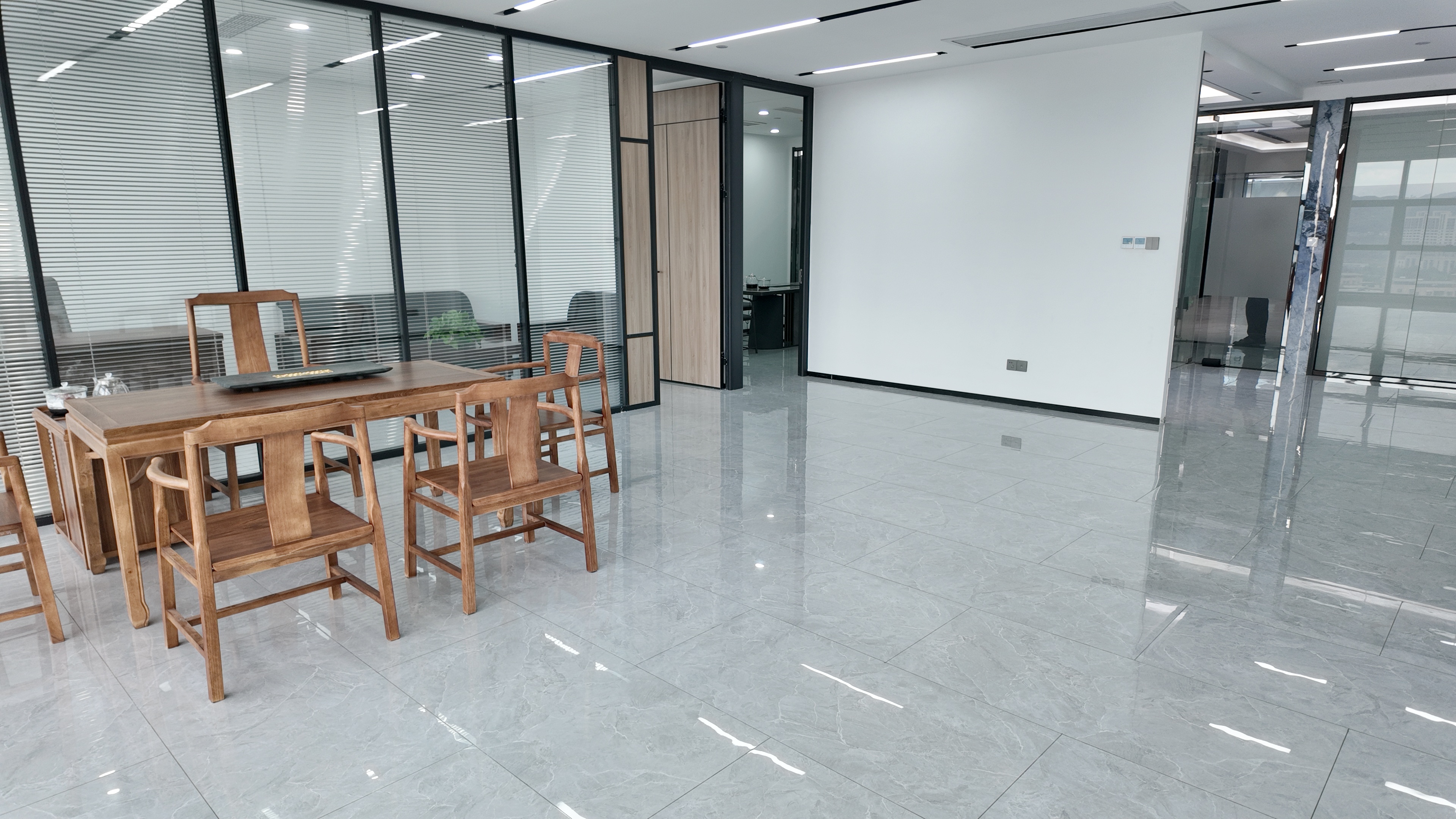 华尔街工谷1410号-169平